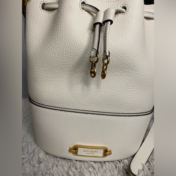 Kate Spade Bucket Purse - Picture 2 of 12